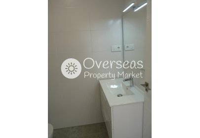 Nowy budynek - Kamienica -
Pilar de La Horadada