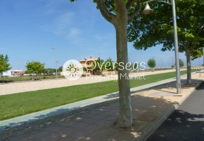 Nowy budynek - Kamienica -
Pilar de La Horadada