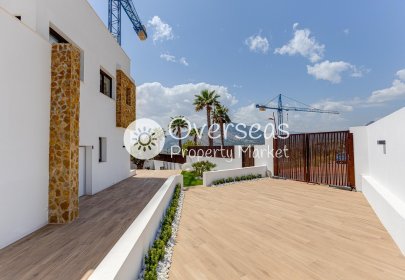 Obra nueva - Villa -
Finestrat