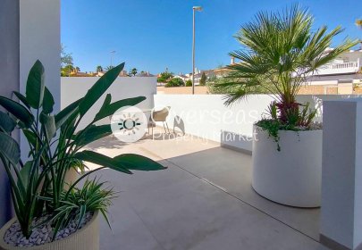 Obra nueva - Villa -
Rojales