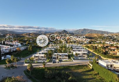 Obra nueva - Villa -
Estepona
