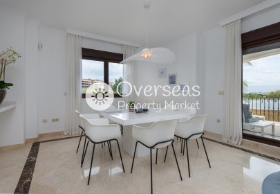 Nowy budynek - Villa -
Estepona