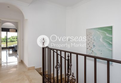 Nowy budynek - Villa -
Estepona