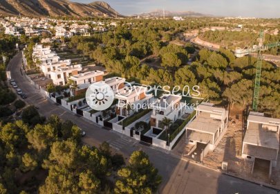 Obra nueva - Villa -
Finestrat