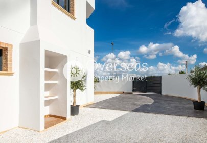 New Build - Top Floor Bungalow -
Cox