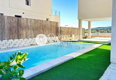 Obra nueva - Villa -
Algorfa