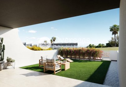 Obra nueva - Adosado -
Finestrat