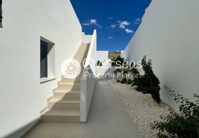 Obra nueva - Villa -
Rojales