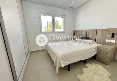 Obra nueva - Villa -
Rojales