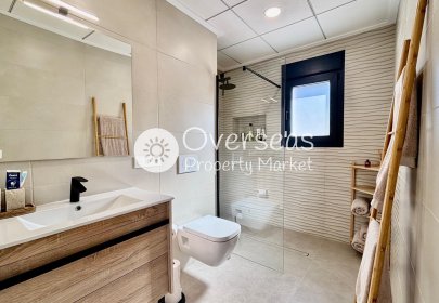 Obra nueva - Villa -
Rojales