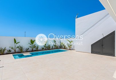 Obra nueva - Villa -
Los Alcazares