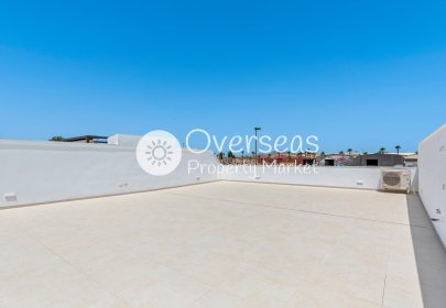 Obra nueva - Villa -
Los Alcazares