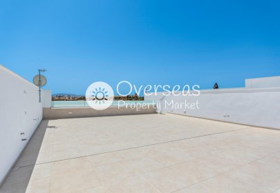 Obra nueva - Villa -
Los Alcazares