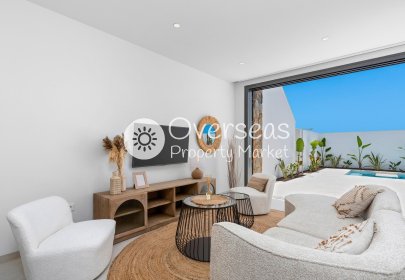 Obra nueva - Villa -
Los Alcazares