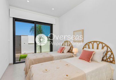 Obra nueva - Villa -
Los Alcazares