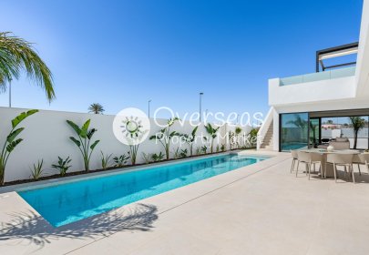 Obra nueva - Villa -
Los Alcazares