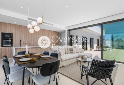 Obra nueva - Villa -
Los Alcazares