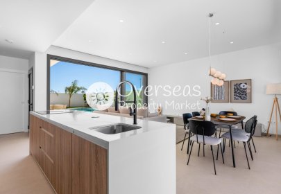 Obra nueva - Villa -
Los Alcazares