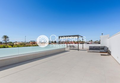 Obra nueva - Villa -
Los Alcazares