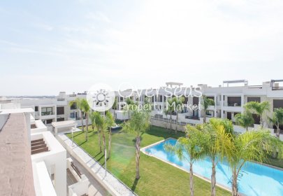 Nouvelle construction - Top Floor Bungalow -
Torrevieja