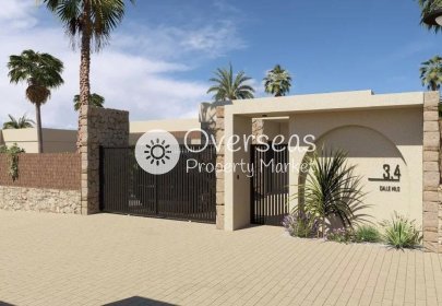 Obra nueva - Villa -
Baños y Mendigo