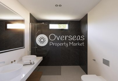 Obra nueva - Villa -
Baños y Mendigo