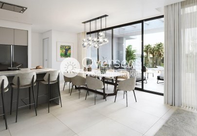 Nowy budynek - Daszek -
Estepona