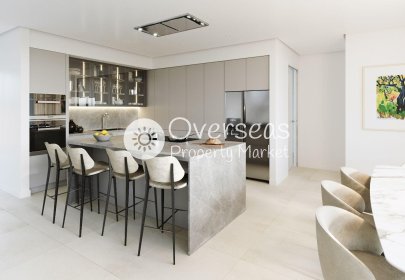 Nowy budynek - Daszek -
Estepona