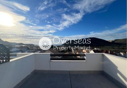 Nowy budynek - Kamienica -
La Union