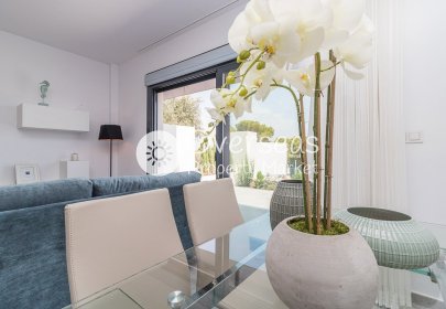 Nouvelle construction - Top Floor Bungalow -
Torrevieja