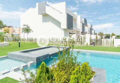 Nouvelle construction - Top Floor Bungalow -
Torrevieja