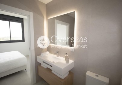 Neue Gebäude - Villa -
Finestrat