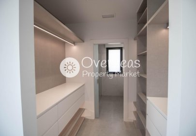 Neue Gebäude - Villa -
Finestrat