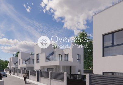 Neue Gebäude - Villa -
Los Montesinos