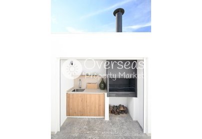 Obra nueva - Villa -
Baños y Mendigo