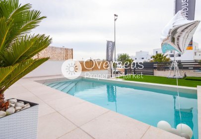 Nowy budynek - Villa -
Orihuela Costa