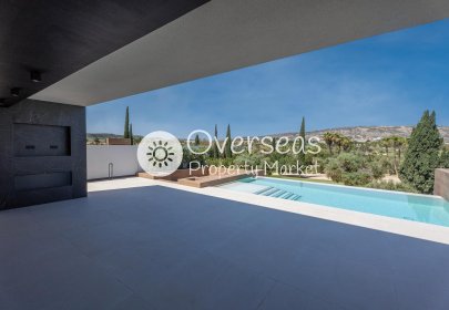Neue Gebäude - Villa -
Algorfa