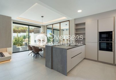 Nowy budynek - Villa -
Marbella