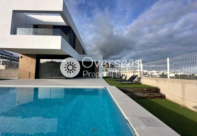 Nowy budynek - Villa -
Finestrat