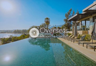 New Build - Apartment / flat -
Estepona