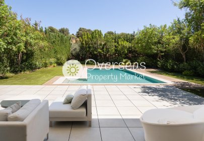 Obra nueva - Villa -
Estepona
