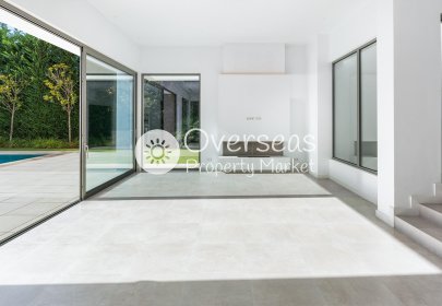 Obra nueva - Villa -
Estepona