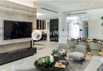 Obra nueva - Villa -
Estepona