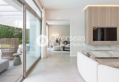 Obra nueva - Villa -
Estepona