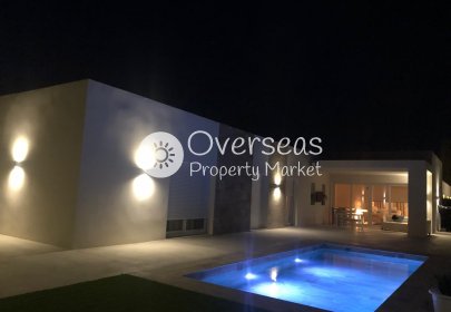 Obra nueva - Villa -
La Romana
