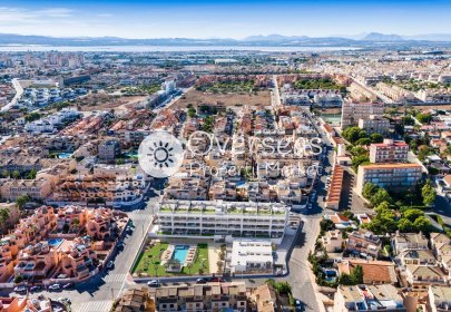 Nowy budynek - Kamienica -
Torrevieja