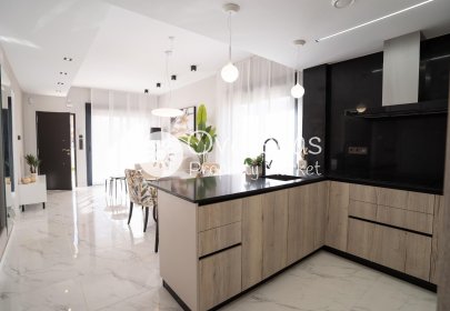 New Build - Bungalow -
Pilar de la Horadada - pueblo