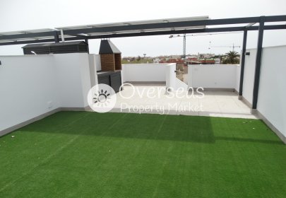 Nowy budynek - Bungalow -
Pilar de la Horadada - pueblo