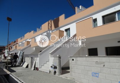 Nowy budynek - Bungalow -
Pilar de la Horadada - pueblo