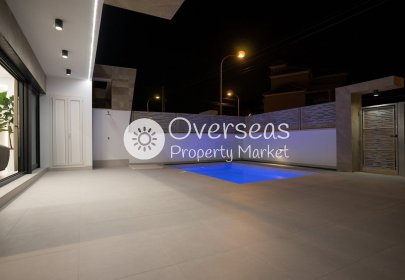 New Build - Villa -
San Miguel de Salinas - Blue Lagoon